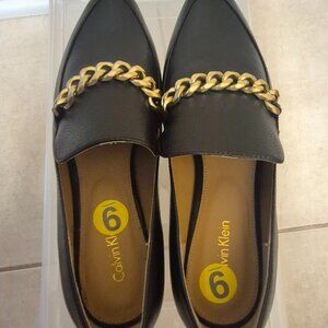 Calvin Klein chain front flats